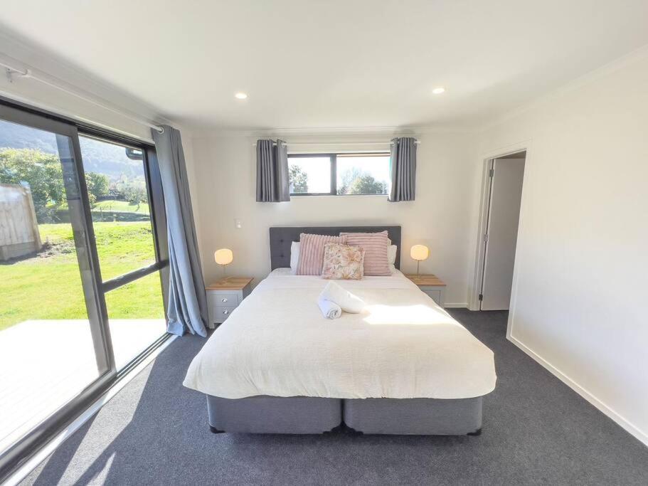 Peaceful 5 Bedrooms Retreat Rotorua Exterior photo